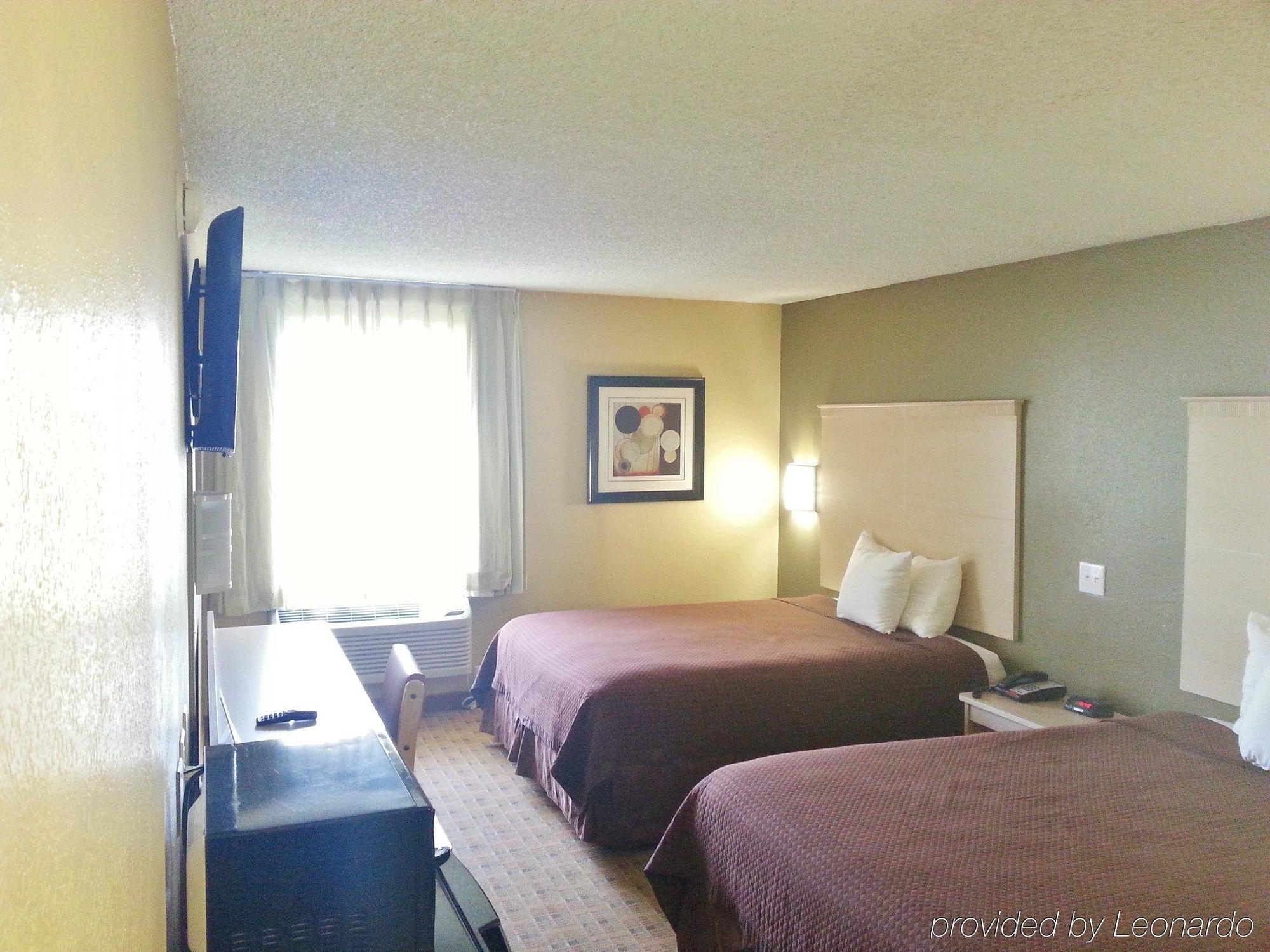 Red Roof Inn Raleigh North-Crabtree Mall-Lenovo Center Экстерьер фото