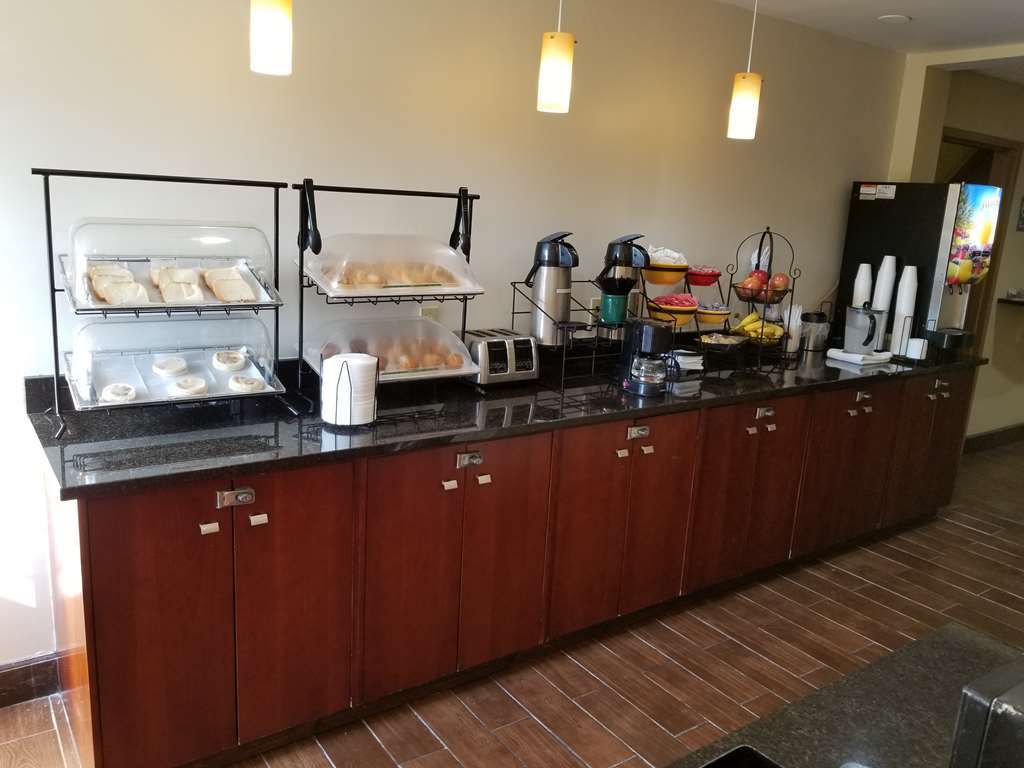Red Roof Inn Raleigh North-Crabtree Mall-Lenovo Center Ресторан фото