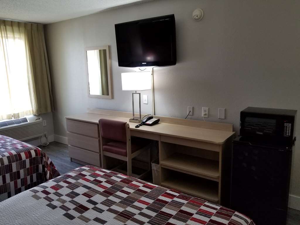 Red Roof Inn Raleigh North-Crabtree Mall-Pnc Arena Номер фото