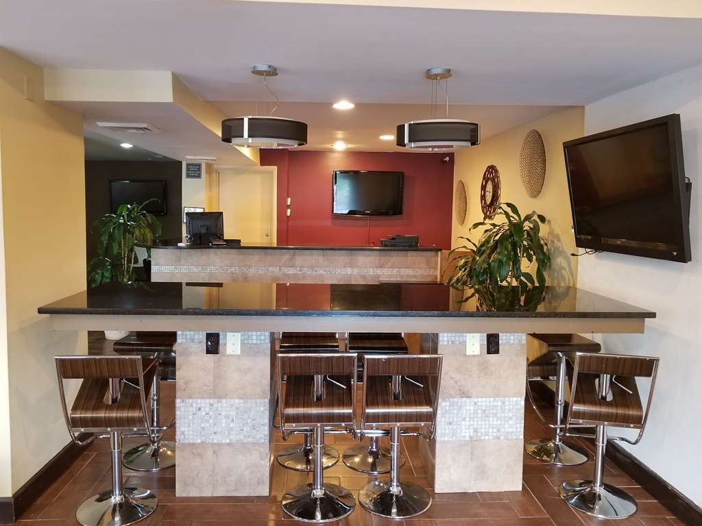 Red Roof Inn Raleigh North-Crabtree Mall-Lenovo Center Интерьер фото