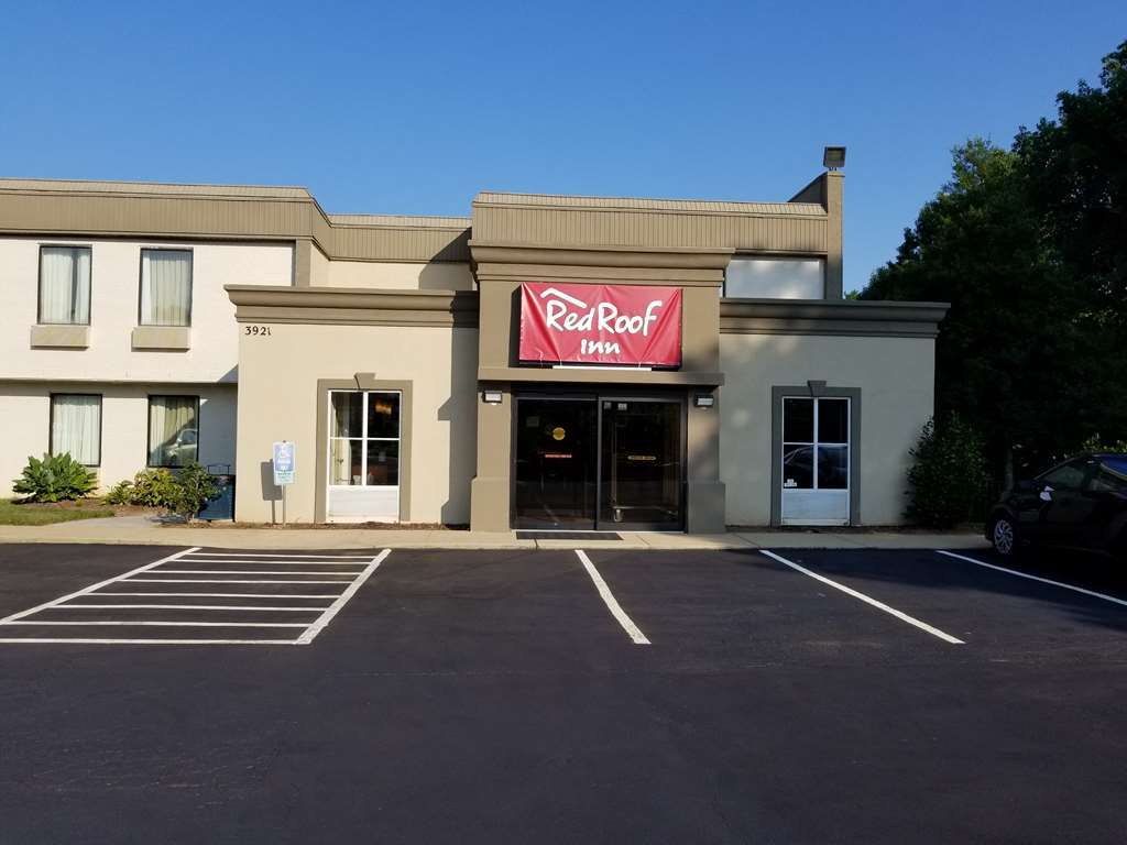 Red Roof Inn Raleigh North-Crabtree Mall-Pnc Arena Экстерьер фото