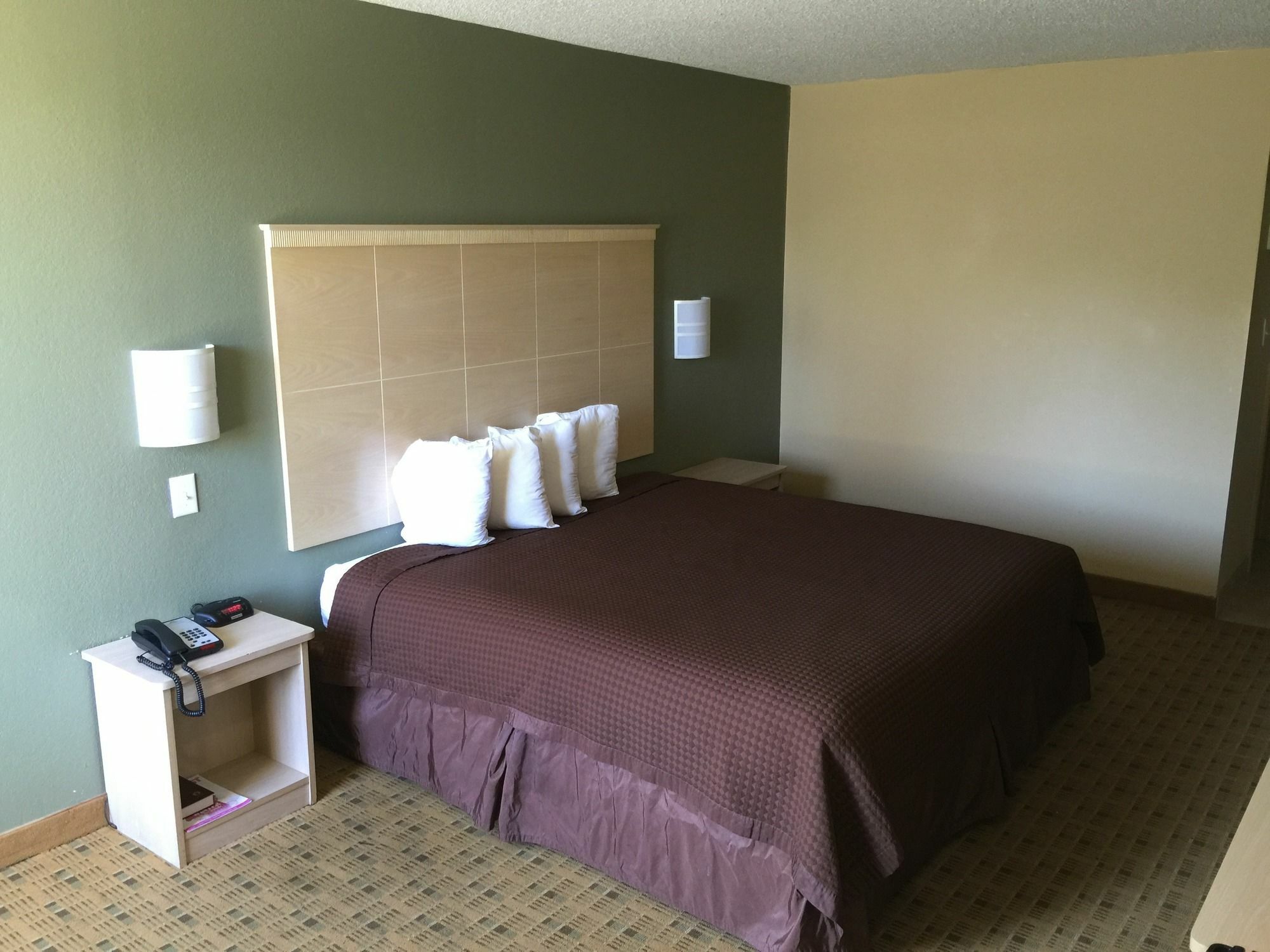 Red Roof Inn Raleigh North-Crabtree Mall-Lenovo Center Экстерьер фото