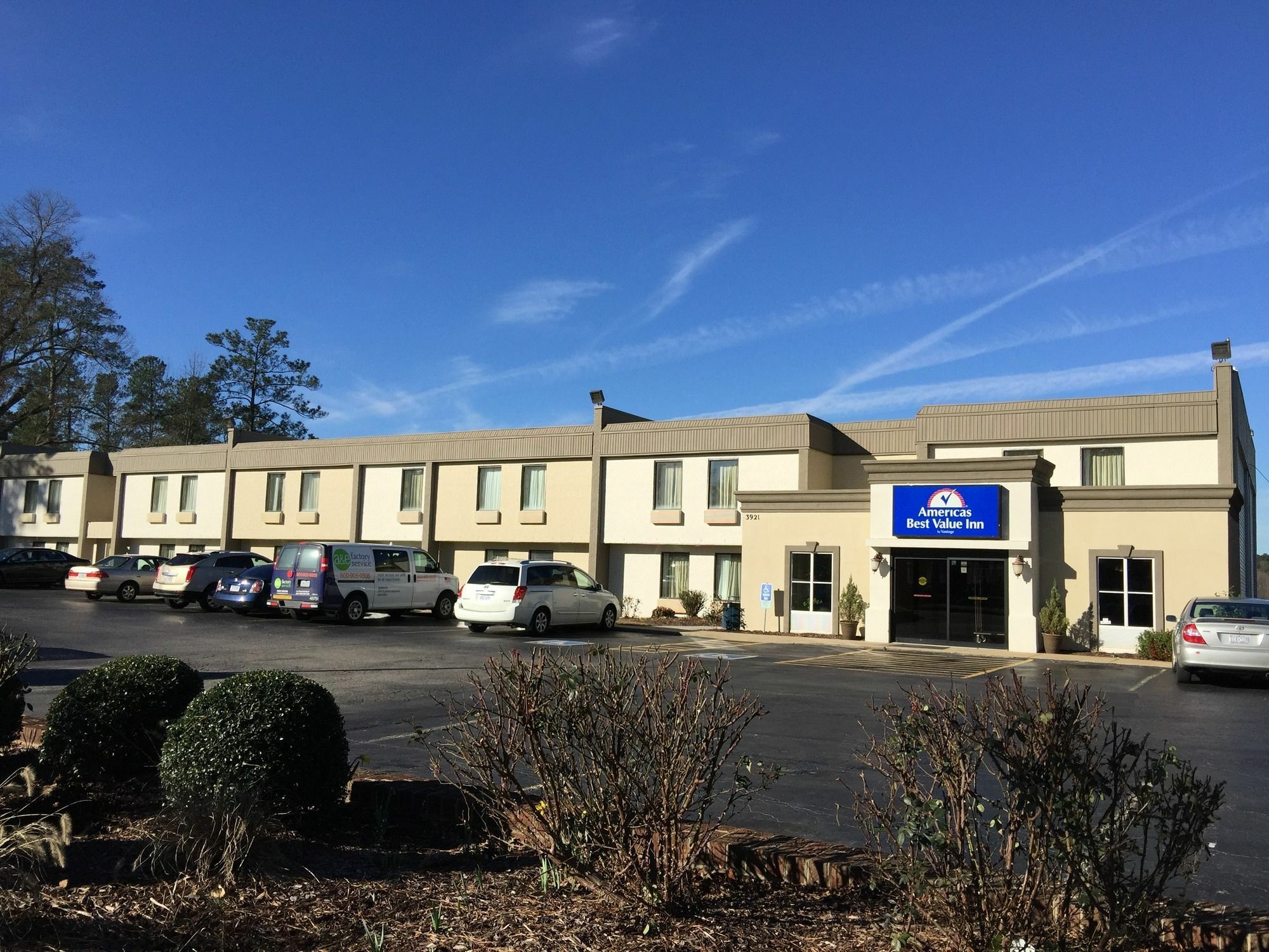 Red Roof Inn Raleigh North-Crabtree Mall-Pnc Arena Экстерьер фото